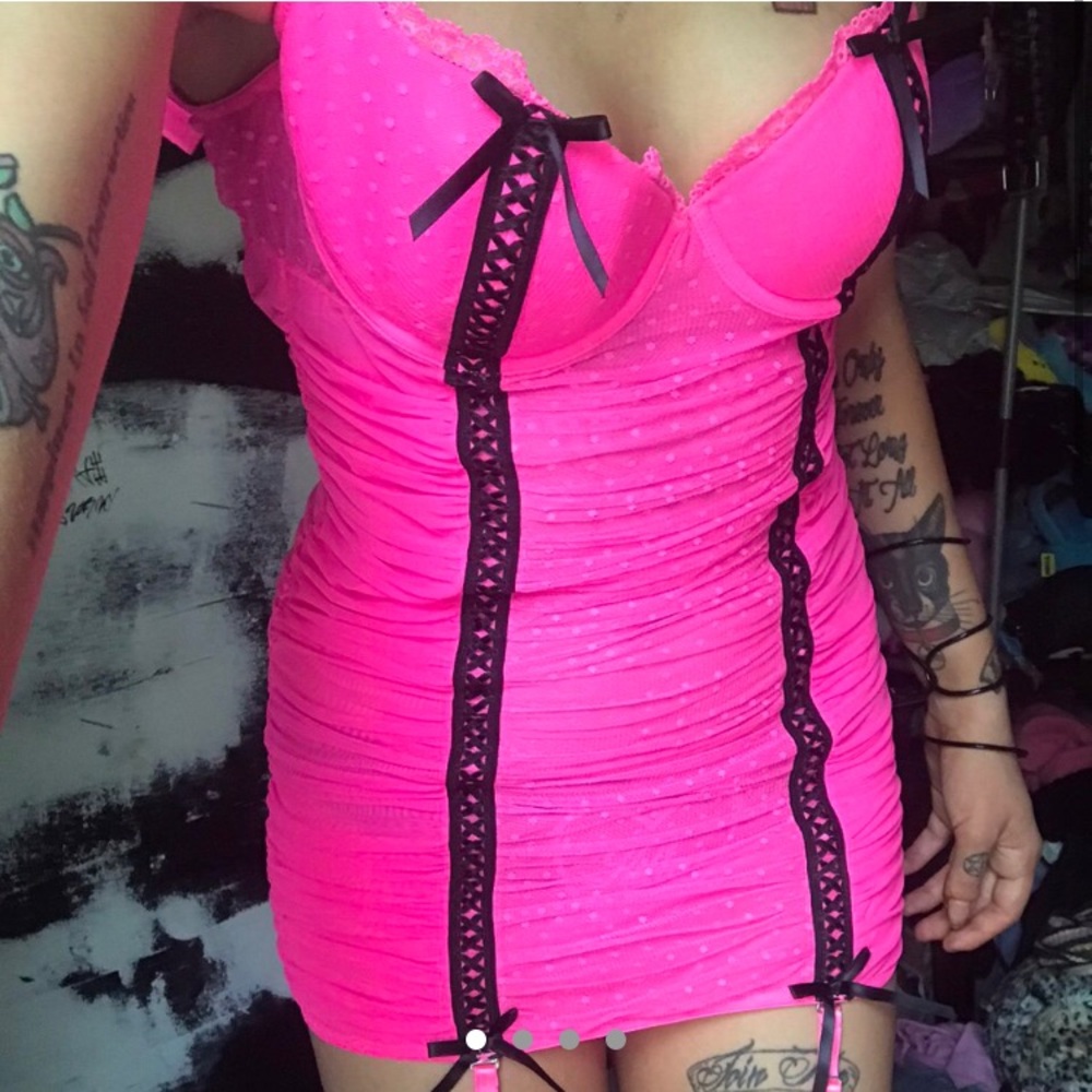 NWOT VICTORIA’s SECRET LINGERIE